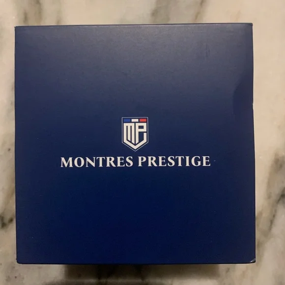 Invicta Gold and Black Timepiece - Picture 4 of 5